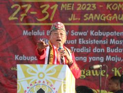 Cornelis Hadiri Event Budaya Barape Sawa 2023 di Kabupaten Bengkayang