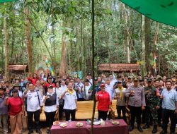 Sekda Landak Buka Peringatan Hari Bumi di Riam Angan Tembawang