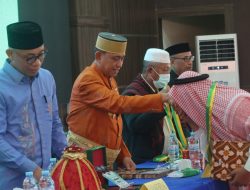 Bersama Kakan Kemenag, Bupati Wajo Hadiri Wisuda Santri Majelis Qurra’ Wal Huffaz As’adiyah Ummil Hasanah Lompo