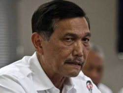 Pasca Pasar Saham Anjlok, Luhut Ungkap Prabowo Akan Temui Investor  