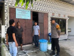 Personil Polsek Sabbangparu Polres Wajo Pantau Harga Gas Elpiji di Pangkalan