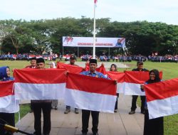 Upacara HKN dan Gerakan Pembagian 10 Juta Bendera Merah Putih