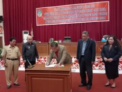 Tujuh Fraksi DPRD Landak Menyetujui Raperda Inisiatif Eksekutif pajak daerah dan retribusi daerah