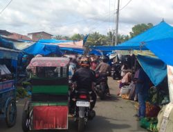 Dua unit gedung pasar yang baru tak ditempati pedagang