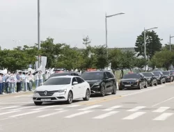Tim Relawan Pemandu Bandara, Supir, Penterjemah, Media, Medis, Keamanan dan Instalasi, Berdedikasi untuk Acara Internasional yang Aman dan Sukses