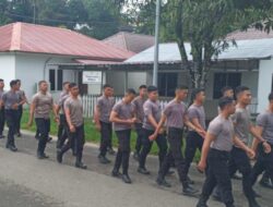 Pleton Dalmas Polres Nias Selatan Laksanakan Latihan Fisik.