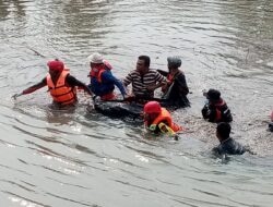 Dua anak hanyut di Padangsidimpuan ditemukan sejauh 11 km