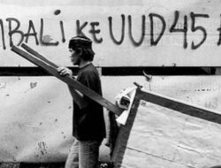 Konstitusi 2002 Dirusak, Kembali ke UUD 1945 Asli Menggema: Waspada Jangan Sampai Dikhianati