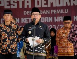 Peringati Hari Batik Nasional Walikota Metro Sampaikan Membangun Karakter Anak Bangsa dan Kualitas SDM 