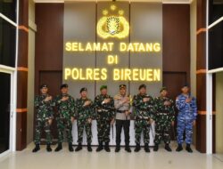 Kapolres Bireuen Sambut Danrem Lilawangsa dan Rombongan Sambil Ngopi Bersama