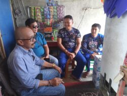 Ditpolairud Polda Sulsel Pos Wajo Melakukan Silaturahmi Bersama Warga dan Pengunjung di Pelabuhan Bangsalae