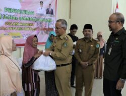 Pemkot Singkawang Salurkan Bansos Pangan Provinsi Kalbar