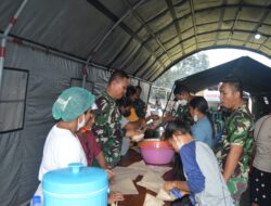 Kapuspen TNI: TNI Dirikan Tenda Kesehatan dan Dapur Umum Bantu Korban Erupsi Gunung Lewotobi NTT