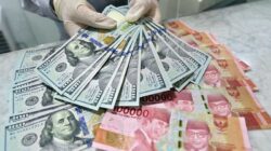 Rupiah Menyentuh Rp17.300 per Dolar AS, Martabat Kebijakan Tergerus?