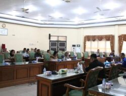 Bapemperda DPRD Landak Gelar Rapat Gabungan Dengan Tim Eksekutif Bahas Raperda Perlindungan Dan Pemberdayaan Petani