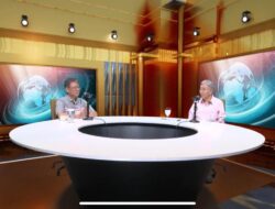 Dialog Santai Kwik Kian Gie dan Anthony Budiawan