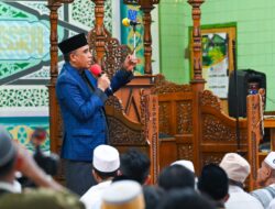 Safari Ramadhan Gubernur Anwar Hafid, di Masjid Agung Baiturrahim Lolu