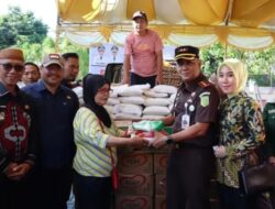 Bantu Ringankan Beban Masyarakat, Kejari Pohuwato dan IAD Daerah Menggelar Pasar Murah