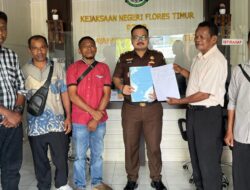 Diduga Selewengkan Dana Desa, Kades Tuakepa Diadukan ke Kejari Flotim