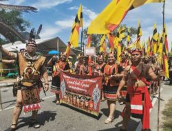 Perayaan Hari Kemerdekaan Sarawak Ke-63 di Miri dan Bau Meriah