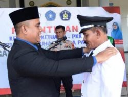 Camat Kota Juang Lantik Rusli Usman Keuchik Blang Reuling