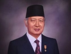Kulik Soeharto dan Donald Trump Dikhianati Orang-orang Dekatnya