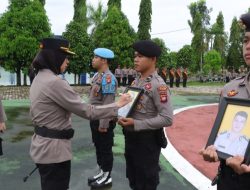 2 Personel Polres Landak Diberhentikan Tidak Dengan Hormat