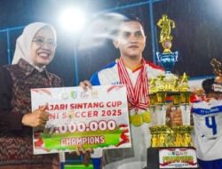 Meriah dan Penuh Kebersamaan, Kajari Sintang Tutup Kajari Cup 2025 di Lapangan Tugu Jam