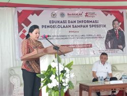 Bupati Karolin Membuka Bimtek Pengelolaan Sampah Spesifik di Desa Sidas