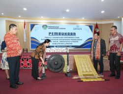 Bupati Landak Buka Diklat Teknologi Informasi dan Kewirausahaan Menengah PMKM Landak