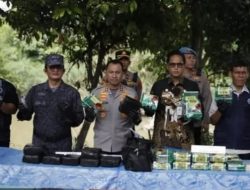 Kapolrestabes Medan gelar temu pers pengungkapan narkoba di pinggiran sungai