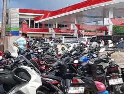 Ketika Rakyat Tenggelam, Para Penimbun Justru Menyelam Mencari Untung