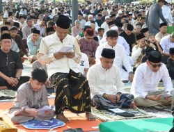 Pemerintah Kota Palu Bersama Masyarakat  Salat Idulfitri 1447 H Di Lapangan Vatulemo.