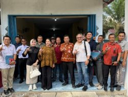 Karolin Margret Natasa Mediasi Perselisihan Lahan antara Masyarakat dan PT. FBR