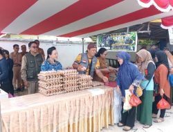 Bupati Landak Buka Pasar Murah, Bantu Masyarakat Dapatkan Bahan Pokok Murah