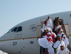 Eskalasi Perang di Timur Tengah Memanas, Penerbangan Umrah Dihentikan Sementara