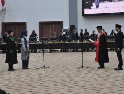 Sekretaris DPRD Kota Palu, Nawab Kursaid Hadiri Rapat Paripurna DPRD Prov. Sulteng.