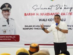 Wali Kota Palu H.Hadianto Rasyid, Meresmikan Balai RT 002/RW 004 Kampung Tangguh Kelurahan Tavalangguni.