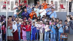 Plt.Asisten Bid. Perekonomian dan Pembangunan Setda Kota Palu Rahmad Mustafa, Membuka Lomba Peringatan HKBN.