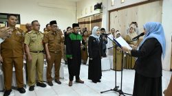 Wagub dr. Reny A. Lamadjido Lantik Dan Mengambil Dumpah Jabatan Direktur RSUD Undata.