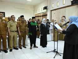 Wagub dr. Reny A. Lamadjido Lantik Dan Mengambil Dumpah Jabatan Direktur RSUD Undata.