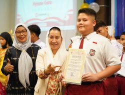 Wakil Wali Kota Palu Imelda Liliana Muhidin, Melepas Siswa Siswi SDN 3 Palu Yang Telah Selesai Pendidikan Sekolah Dasar.