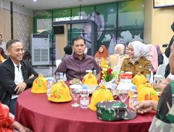 Sekprov Sulteng, Dr. Novalina Sambut Kedatangan Kapolda Sulteng.
