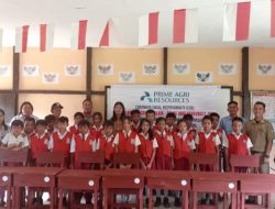 PT NSA Salurkan Bantuan Meja-Kursi untuk SDN 08 Moro Betung, Dukung Kenyamanan Belajar Siswa