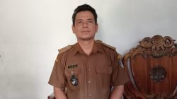 Warga Dusun Dano Desa Kayuara Terpaksa Gunakan Pelita, Listrik PLN Belum Masuk