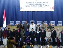 Wali Kota Palu Hadianto Rasyid Melantik dan Mengambil Sumpah Tujuh Pejabat JPTP Eselon II b.