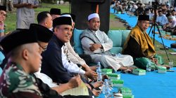 Gubernur H. Anwar Hafid Bersama Ribuan Jamaah, Gelar  Jumat Subuh Berkah Dan Dzikir.