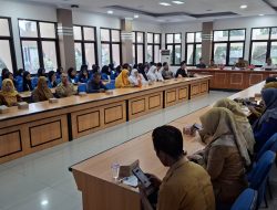 Kepala Diskominfosantik Kota Palu, Secara Resmi Melepas Mahasiswa Magang Fakultas MIPA UNTAD.