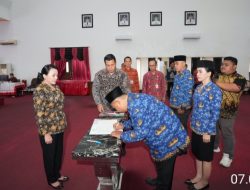 Sejumlah Kepala Sekolah di Landak Resmi Dilantik, Pemkab Titipkan Sejumlah Agenda Peningkatan Pendidikan