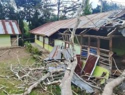 Rusak Berat Ditimpa Pohon Tumbang, Gedung SMP Swadaya Noetoko Butuh Bantuan Dana Renovasi